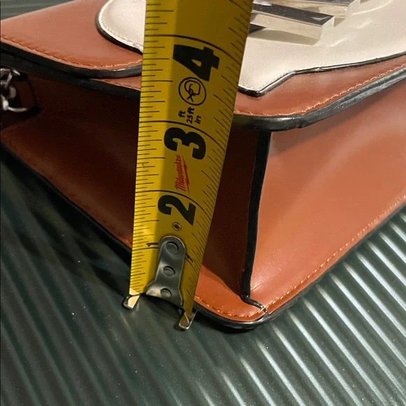 Zara Brown and White Chain Crossbody Bag - Picture 7 of 16